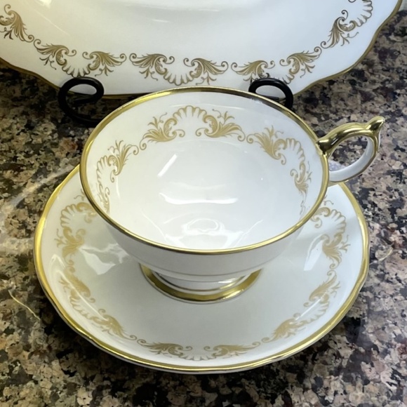 LouisXV “Breakfast For Two” service  by Aynsley, John. Fine bone china. England - Picture 12 of 17